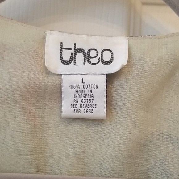 Multi-colored button down Vest - Picture 5 of 5